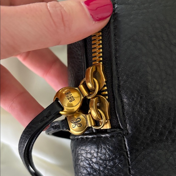 HOBO Black Leather Crossbody Sling with Gold-Tone Accents - Picture 5 of 8